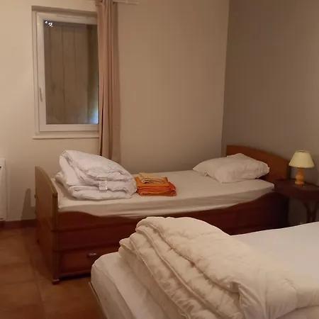 Des Grivaux Holiday home *